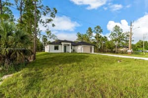 529 Allison St E Lehigh Acres, FL 33974 - MLS#A11878067