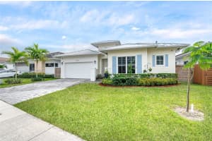 14952 Sw 177th Ter, Miami