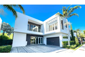 10050 Nw 74th Ter Doral, FL 33178 - MLS#A11878146