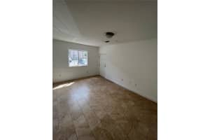 211 W 79th Pl 302 Hialeah, FL 33014 - MLS#A11878160