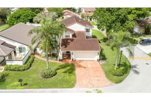17352 Nw 61st Ct S Hialeah, FL 33015 - MLS#A11878167
