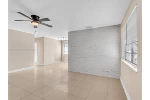365 Ne 171st Ter North Miami Beach, FL 33162 - MLS#A11878248