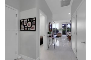 16385 Biscayne Blvd 105 North Miami Beach, FL 33160 - MLS#A11878278