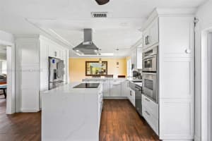 16530 Royal Poinciana Ct Weston, FL 33326 - MLS#A11878291