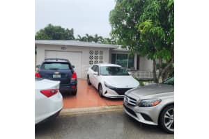 1600 Nw 68th Ter, Margate