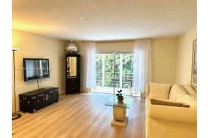 500 Ne 14th Ave 204 Hallandale Beach, FL 33009 - MLS#A11878400