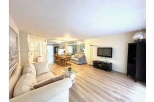 500 Ne 14th Ave 204 Hallandale Beach, FL 33009 - MLS#A11878400