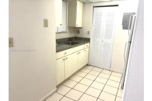 566 Nw 114th Ave 203 Sweetwater, FL 33172 - MLS#A11878403