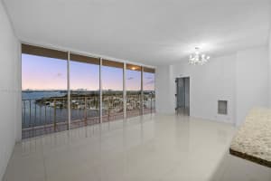 7601 E Treasure Dr Ph216 North Bay Village, FL 33141 - MLS#A11878406