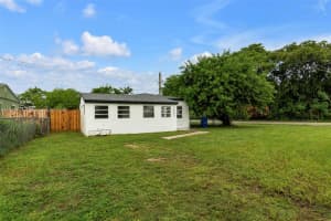 1695 Ne 175th St North Miami Beach, FL 33162 - MLS#A11878413