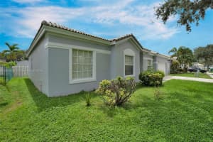 10660 Sw 20th Ct Miramar, FL 33025 - MLS#A11878428
