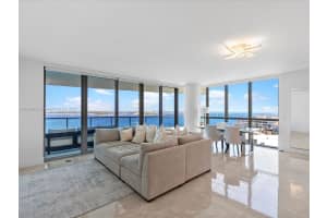 1331 Brickell Bay Dr 1811 Miami, FL 33131 - MLS#A11878432
