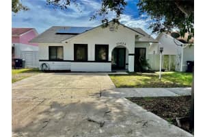10424 Sw 210th Ter, Cutler Bay