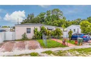 580 Se 2nd St, Hialeah