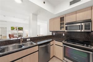 100 Jefferson Ave 10004 Miami Beach, FL 33139 - MLS#A11878509