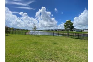 11060 Nw Middle Stream Dr 11060 Fort Pierce, FL 34987 - MLS#A11878529
