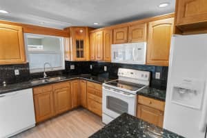 1340 Ne 28th Ave 244 Pompano Beach, FL 33062 - MLS#A11878542