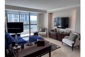 3530 Mystic Pointe Dr 1212, Aventura