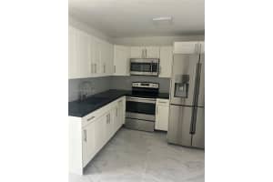 2750 Palm Ave 202 Hialeah, FL 33010 - MLS#A11878635