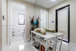 10578 Nw 81st Ter Doral, FL 33178 - MLS#A11878667