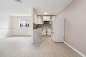 1824 Monroe St 7 Hollywood, FL 33020 - MLS#A11878685