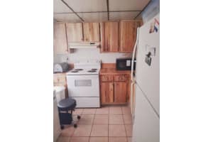 3121 Nw 47th Ter 411 Lauderdale Lakes, FL 33319 - MLS#A11878697
