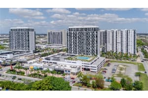 5252 Nw 85th Ave 1402, Doral