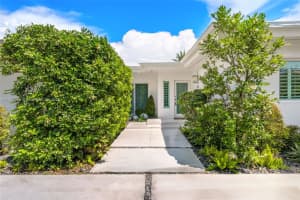 865 W 47th St Miami Beach, FL 33140 - MLS#A11878836
