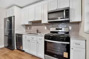 390 Ne 51st Ct Oakland Park, FL 33334 - MLS#A11879056