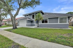 1321 Sw 102nd Ave, Pembroke Pines