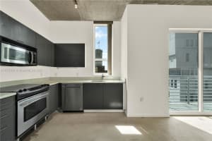 234 Ne 3rd St 601 Miami, FL 33132 - MLS#A11879161