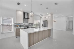 16420 Sapphire St Weston, FL 33331 - MLS#A11879168
