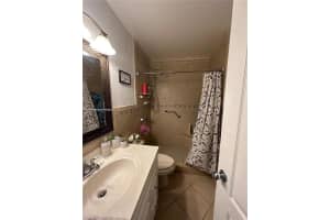 17652 Nw 76th Ct Hialeah, FL 33015 - MLS#A11879208