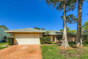 7008 Nw 49th Ct Lauderhill, FL 33319 - MLS#A11879245