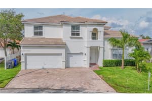5371 Sw 32nd Ter 0 Hollywood, FL 33023 - MLS#A11879260