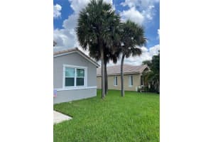 16285 Sw 7th St, Pembroke Pines