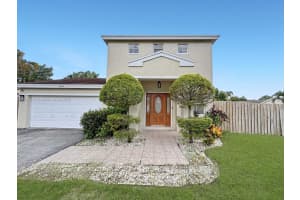 9598 Nw 53rd St, Sunrise