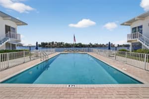 425 Bayshore Dr D-3 Fort Lauderdale, FL 33304 - MLS#A11879322