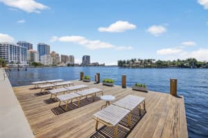 425 Bayshore Dr D-3 Fort Lauderdale, FL 33304 - MLS#A11879322