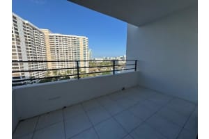 600 Three Islands Blvd 1113 Hallandale Beach, FL 33009 - MLS#A11879358