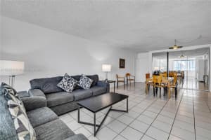 5005 Collins Ave 616 Miami Beach, FL 33140 - MLS#A11879379