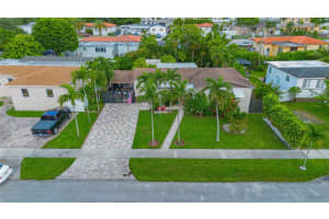 8341 Sw 27th Ln, Miami