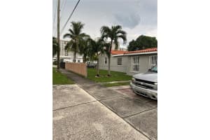 904 E 24th St Hialeah, FL 33013 - MLS#A11879391