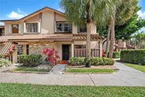 3950 Cocoplum Cir F Coconut Creek, FL 33063 - MLS#A11879406