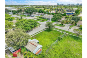 1819 Suwanee Dr, West Palm Beach