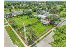 1819 Suwanee Dr West Palm Beach, FL 33409 - MLS#A11879517