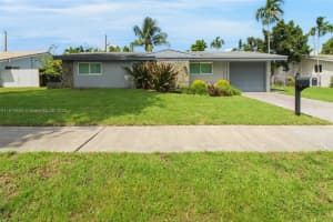 3320 Sw 92nd Ct Miami, FL 33165 - MLS#A11879524