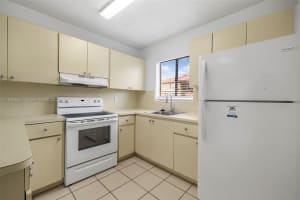 6165 W 22nd Ct 202 Hialeah, FL 33016 - MLS#A11879557