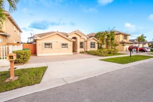 765 Nw 129th Pl Miami, FL 33182 - MLS#A11879631
