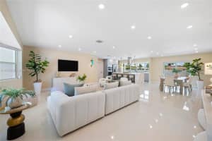 4800 Johnson St, Hollywood